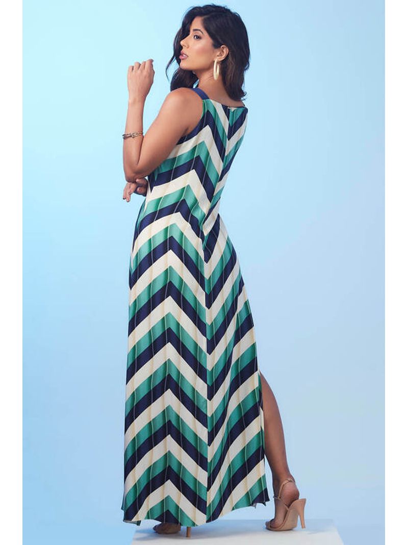 VESTIDO-LONGO-COM-DETALHE-LISO-NO-BUSTO