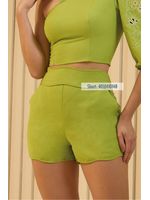 Short-Com-Detalhes-De-Vies-Ondulado-Verde-36
