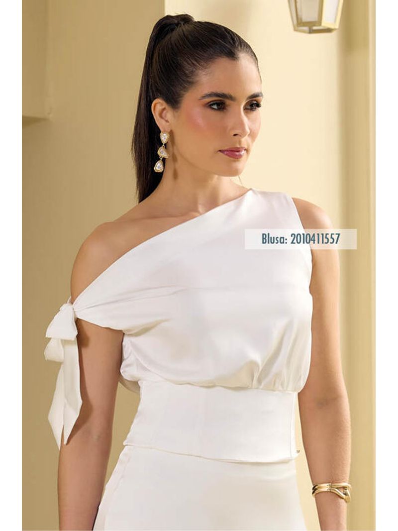 Blusa-Semi-Cropped-Com-Decote-Assimetrico-Off-White-46