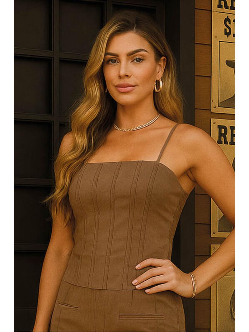 Blusa  Com Alca Fina E Pesponto Mostarda 46