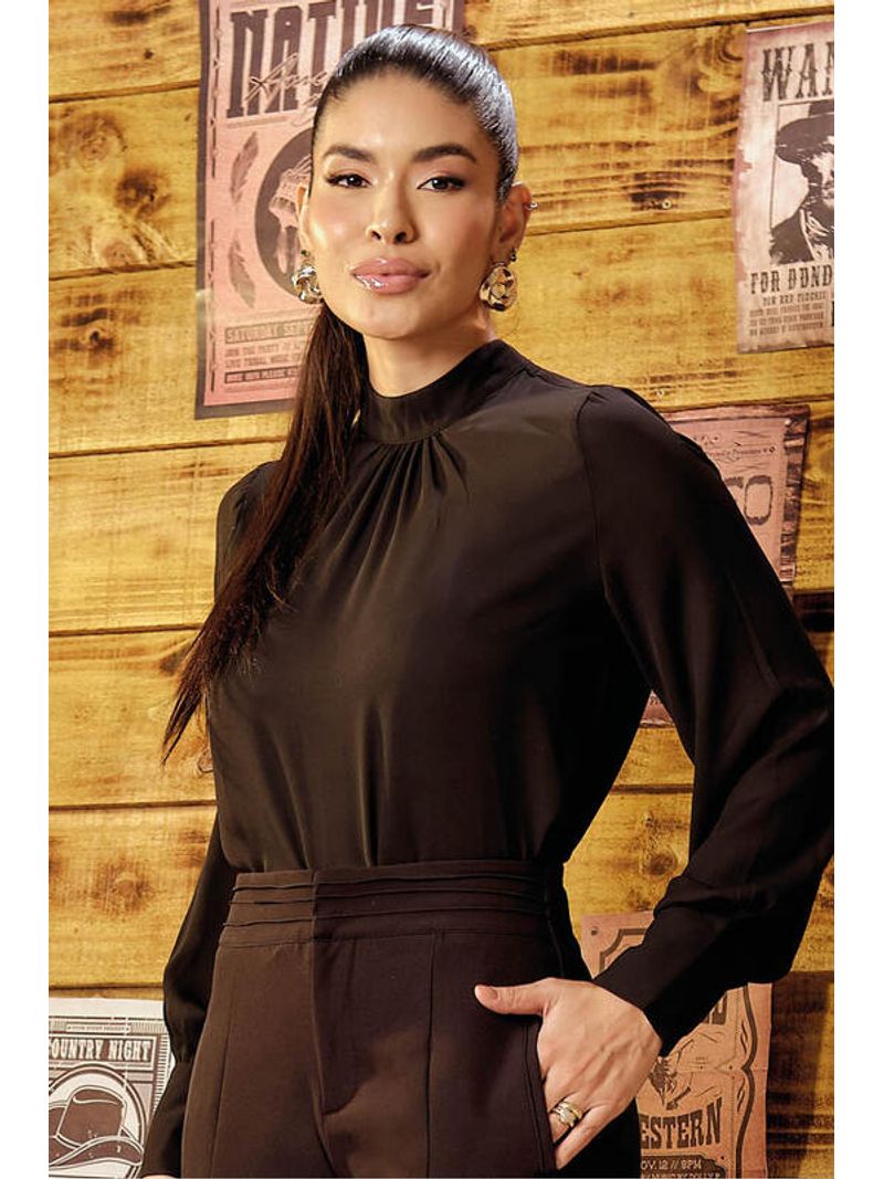 Blusa-Manga-Longa-Detalhe-De-Laco-Preto-38