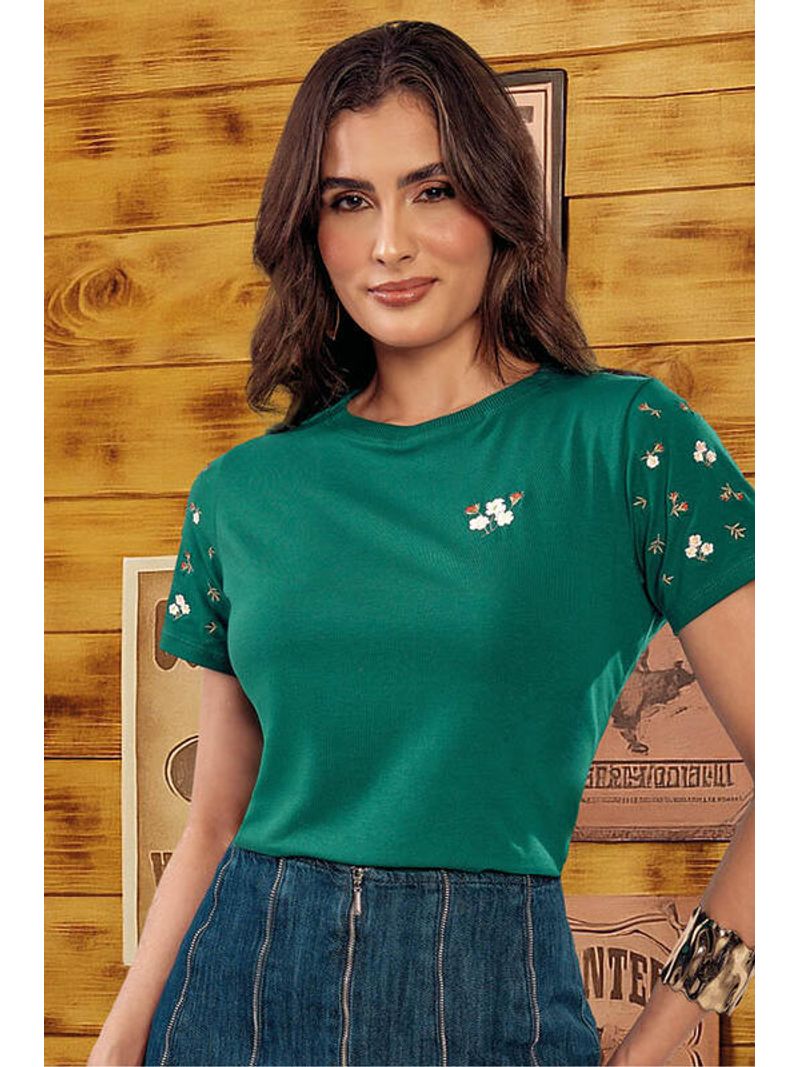 Blusa-Tshirt-Verde-Com-Bordado-Floral-Nas-Mang-Verde-P