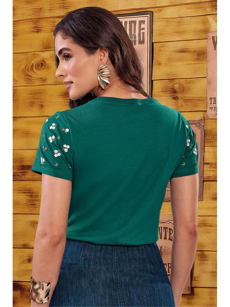 Blusa-Tshirt-Verde-Com-Bordado-Floral-Nas-Mang-Verde-P