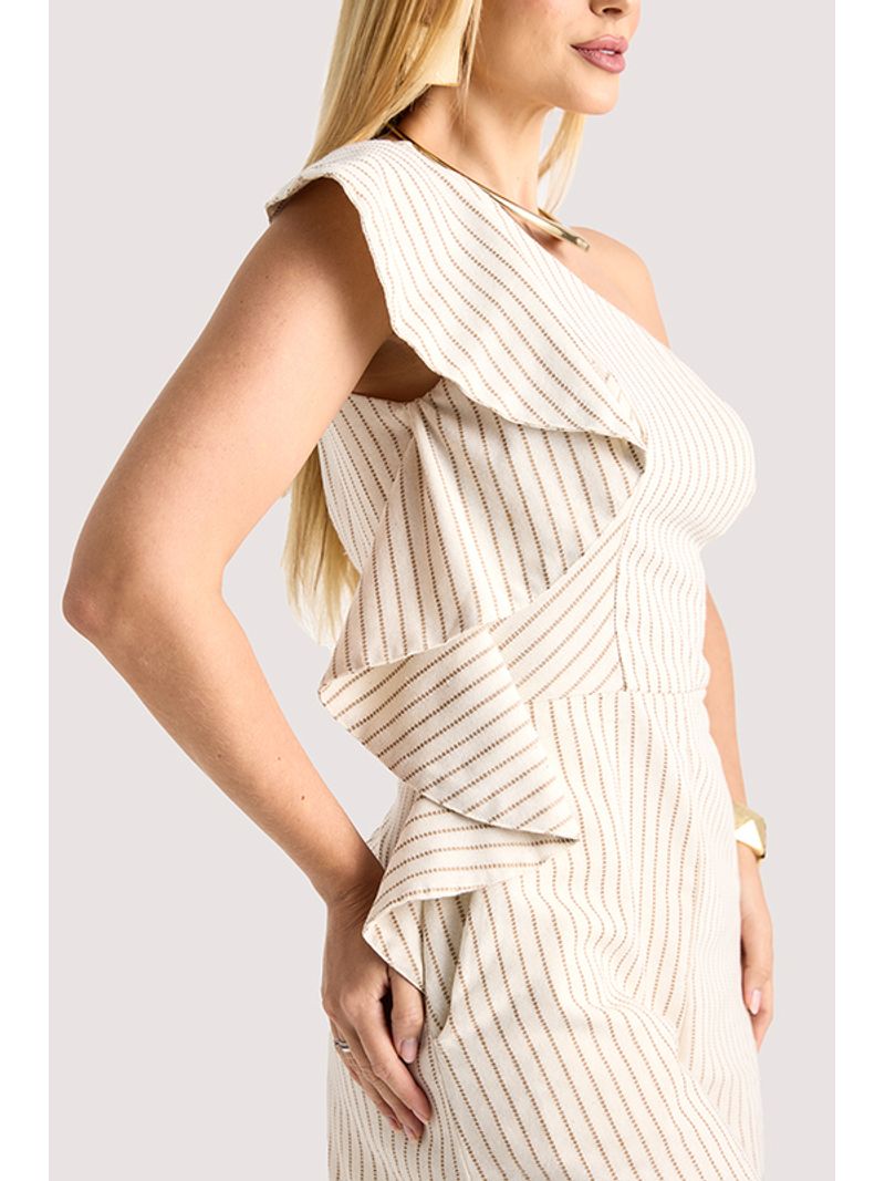 Macacao Curto Ombro Com Babado Natural 46