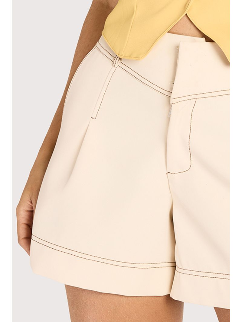 Short Com Prega Bege 36