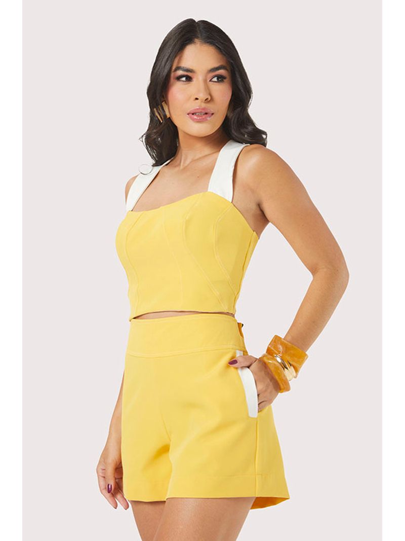 Conjunto Com Recorte E Bloco De Cor Amarelo 38