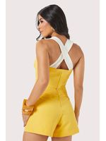 Conjunto Com Recorte E Bloco De Cor Amarelo 38